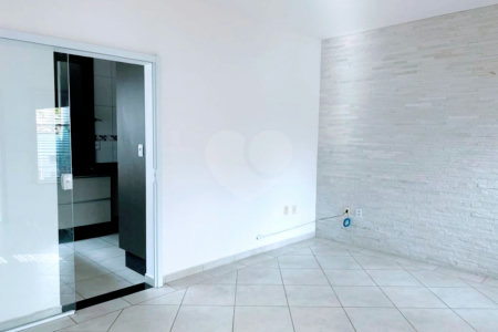 Casa Térrea à venda com 2 quartos, sendo 1 suíte,  em Nova Cerejeira, Atibaia, SP