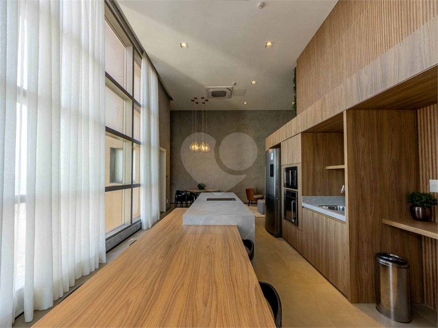 Apartamento à venda com 4 quartos, sendo 2 suítes, em Vila Gumercindo, São Paulo, SP