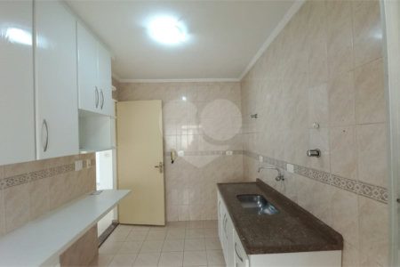 Apartamento à venda com 3 quartos em Jardim Londrina, São Paulo, SP