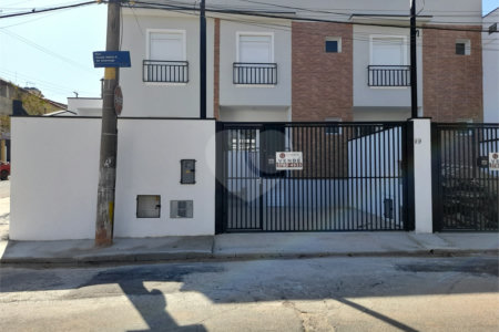 Sobrado à venda com 2 suítes em Vila Universitária, São Paulo, SP