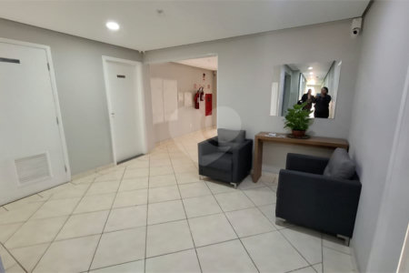 Apartamento à venda ou para alugar com 2 quartos em Parque Vitória, São Paulo, SP
