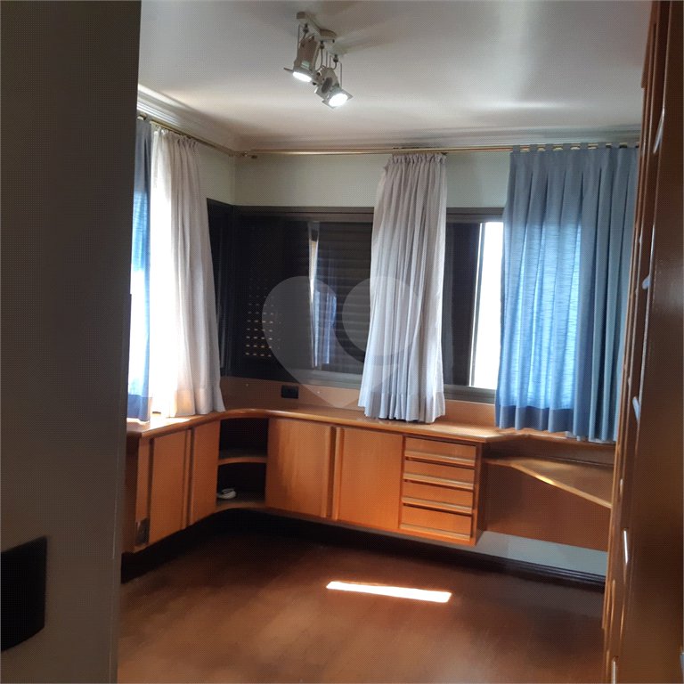 Apartamento à venda com 4 quartos, sendo 1 suíte, em Tremembé, São Paulo, SP