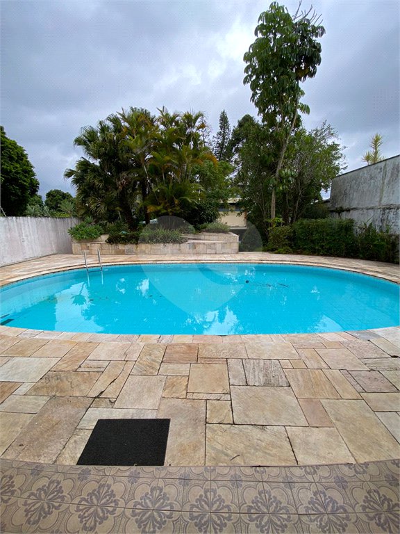 Casa à venda com 4 quartos, sendo 1 suíte,  em Vila Oliveira, Mogi das Cruzes, SP