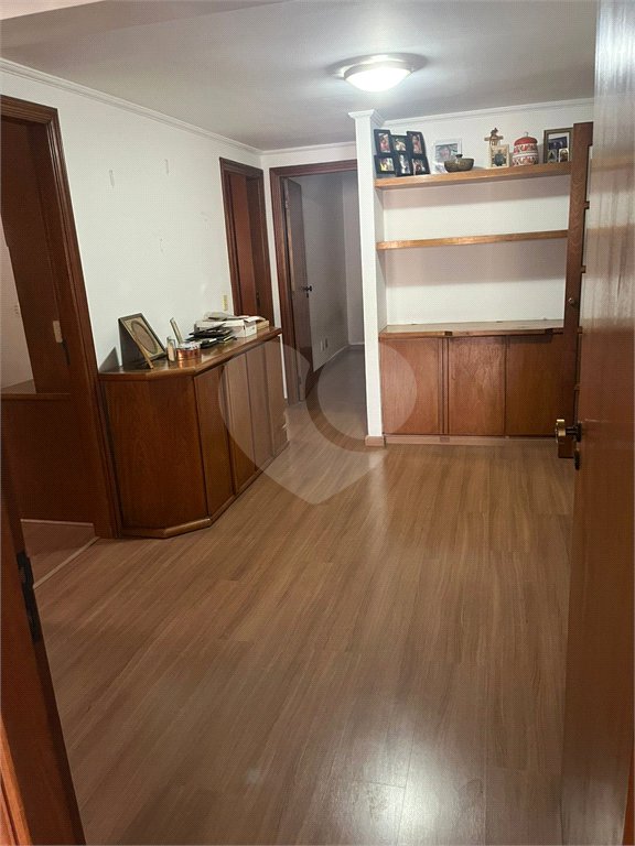 Apartamento à venda com 4 suítes em Vila Uberabinha, São Paulo, SP