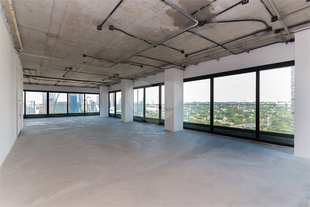 Apartamento à venda com 4 suítes em Cidade Jardim, São Paulo, SP
