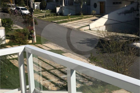 Casa à venda com 4 suítes no condomínio Aruã, Mogi das Cruzes - SP