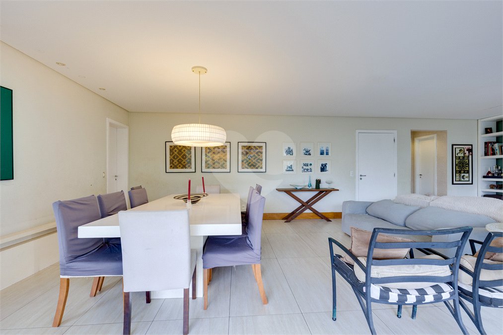 Apartamento à venda com 4 suítes em Jardim Marajoara, São Paulo, SP
