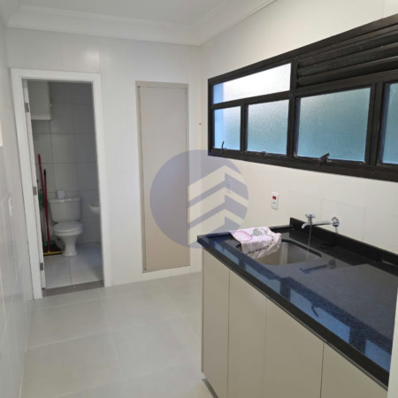 Apartamento à venda com 3 quartos, sendo 1 suíte, em Vila Andrade, São Paulo - SP