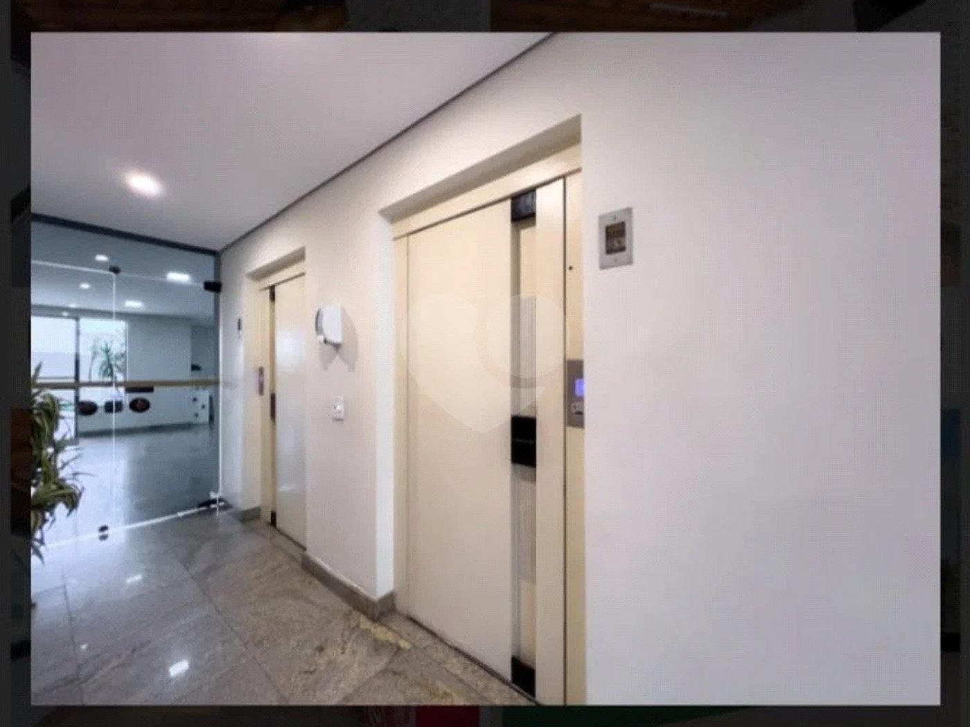 Apartamento com 120m² , 2 suítes , 2 vagas de garagem , à venda na Penha.
