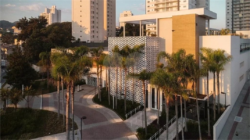 125m² - 3 dorm (1 suíte), 2 vagas