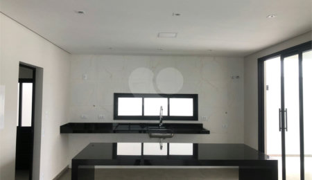Casa à venda com 3 suítes no condomínio Parque Faber IV, São Carlos - SP