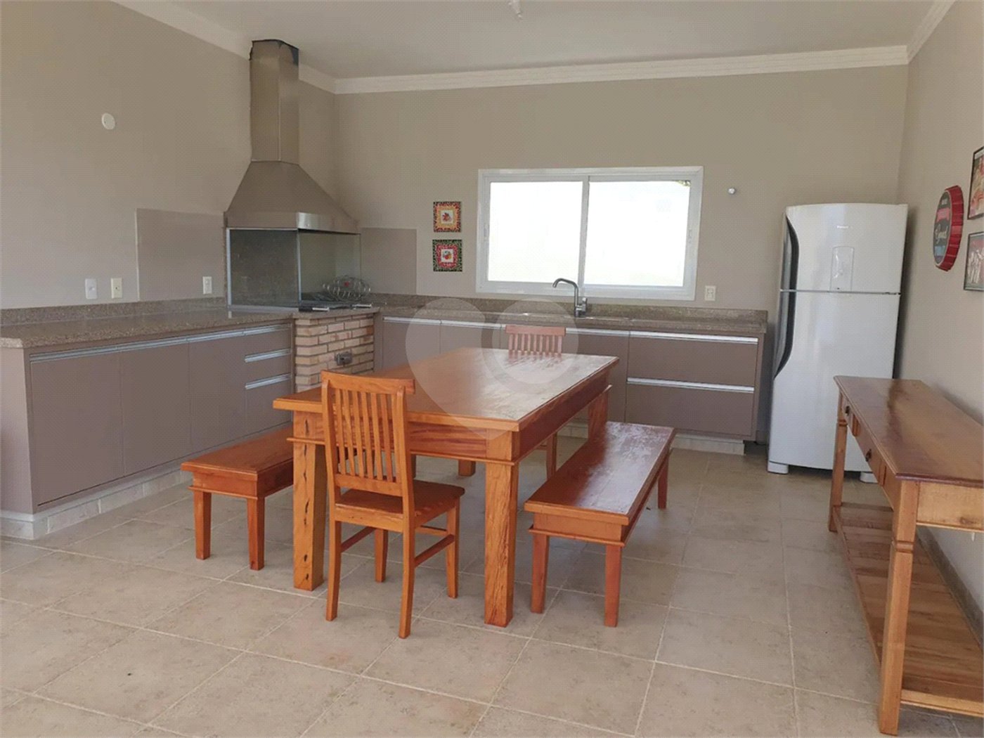 Casa à venda com 5 quartos, sendo 4 suítes, no condomínio Sol Vinhedo, Vinhedo - SP