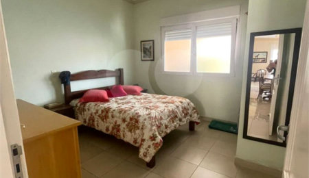 Casa à venda com 5 quartos, sendo 4 suítes,  em Vila Oliveira, Mogi das Cruzes, SP