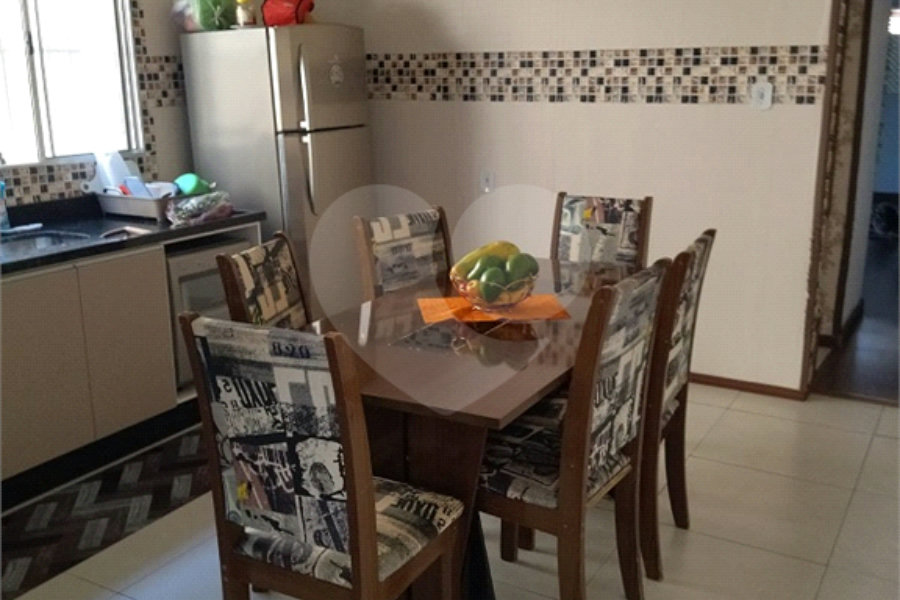 Sobrado à venda com 3 quartos em Artur Alvim, São Paulo, SP