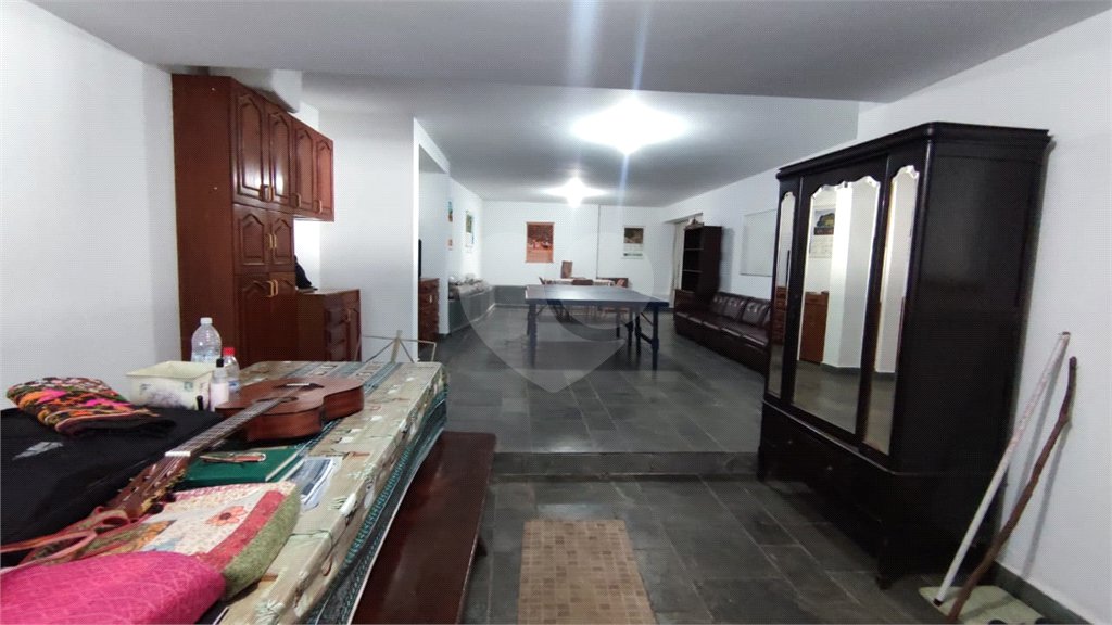 Sobrado à venda com 4 quartos, sendo 2 suítes, em Interlagos, São Paulo, SP