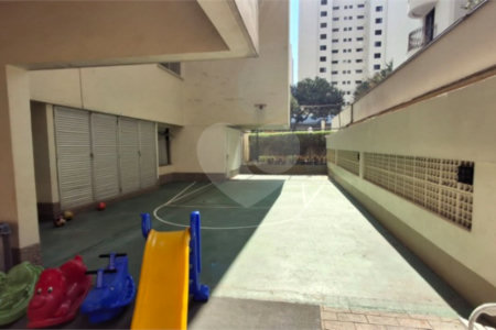 Apartamento à venda com 3 quartos, sendo 1 suíte,  em Indianópolis, São Paulo, SP