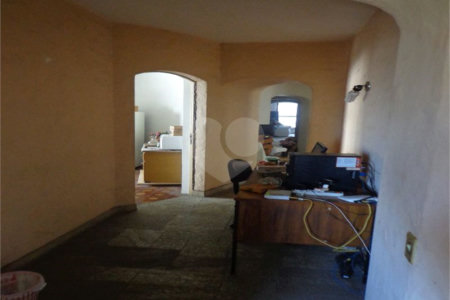Cobertura à venda ou para alugar com 7 quartos, sendo 2 suítes, em Vila Andrade, São Paulo, SP