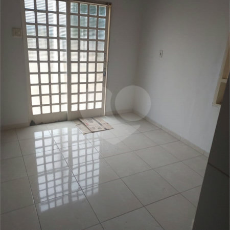 Casa à venda com 2 quartos em Parque Manchester, Sorocaba, SP