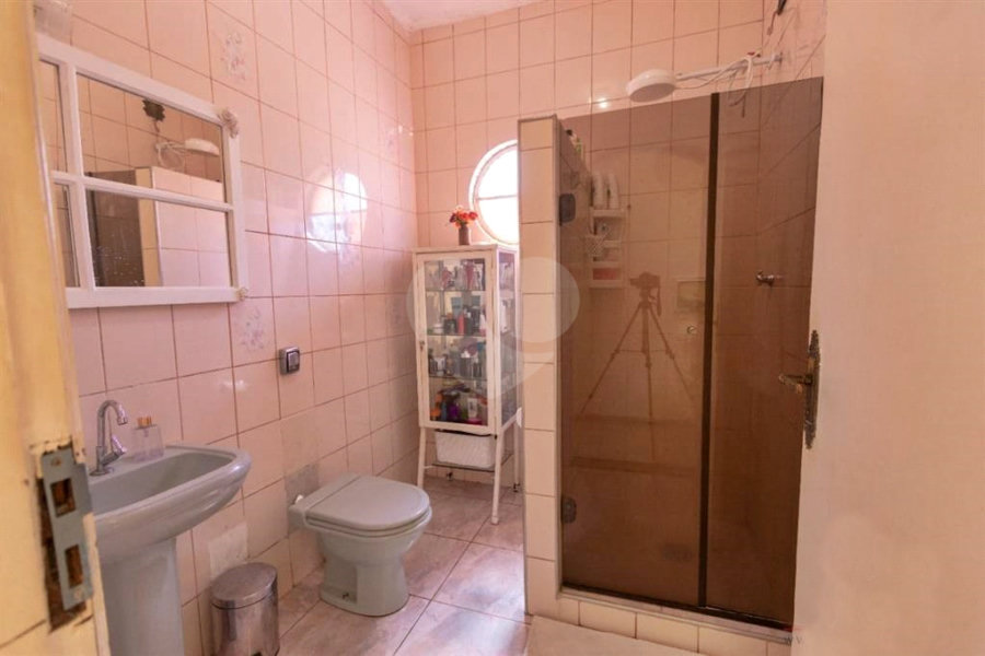 Sobrado à venda com 3 quartos, sendo 1 suíte, em Vila Nova Cachoeirinha, São Paulo, SP