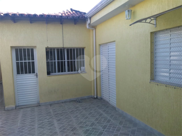 Casa Térrea à venda com 4 quartos, sendo 1 suíte,  em Vila Medeiros, São Paulo, SP