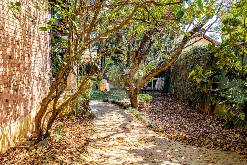 Casa à venda com 3 quartos, sendo 2 suítes,  em Alto da Boa Vista, São Paulo, SP