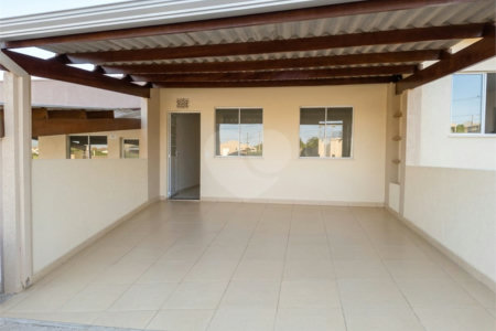 Casa à venda com 2 quartos no condomínio Novo Horizonte, Itapetininga - SP