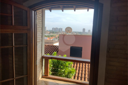 Sobrado à venda com 3 quartos, sendo 2 suítes, em Jardim Residencial Santa Mônica, Araraquara, SP