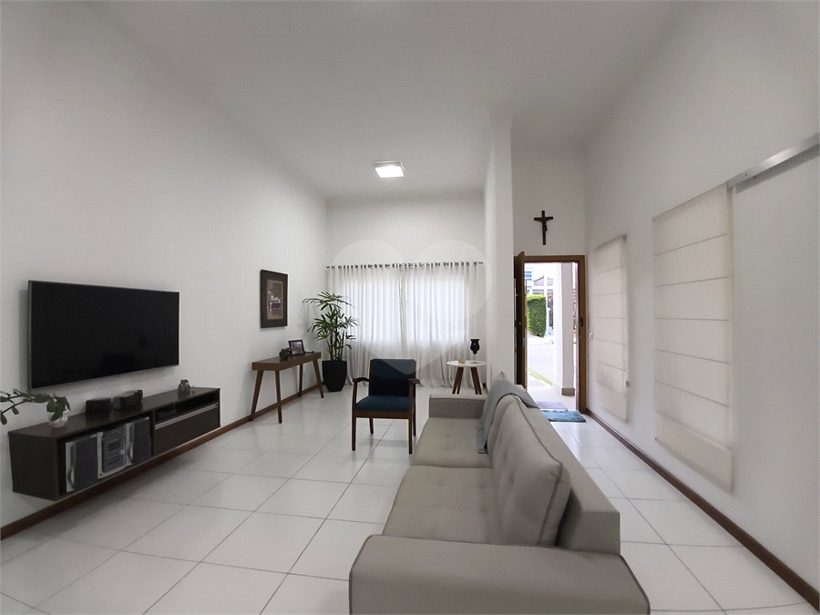 Casa à venda com 3 quartos, sendo 1 suíte,  no condomínio Ibiti Royal Park, Sorocaba - SP
