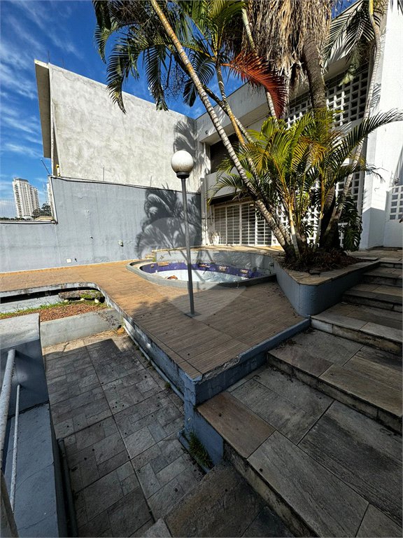 Casa à venda ou para alugar com 4 quartos, sendo 2 suítes,  em Vila Andrade, São Paulo, SP