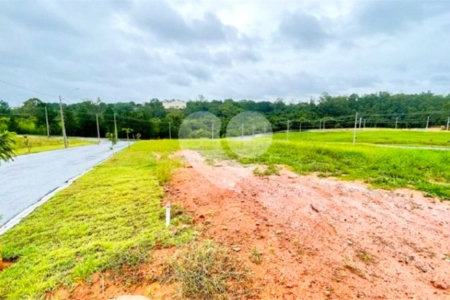 Terreno à venda no condomínio Villaggio Itália, São Paulo - SP
