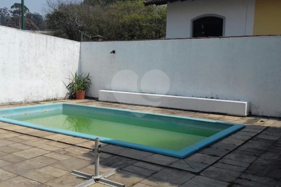 Sobrado à venda com 4 quartos, sendo 2 suítes, em City Recanto Anastácio, São Paulo, SP