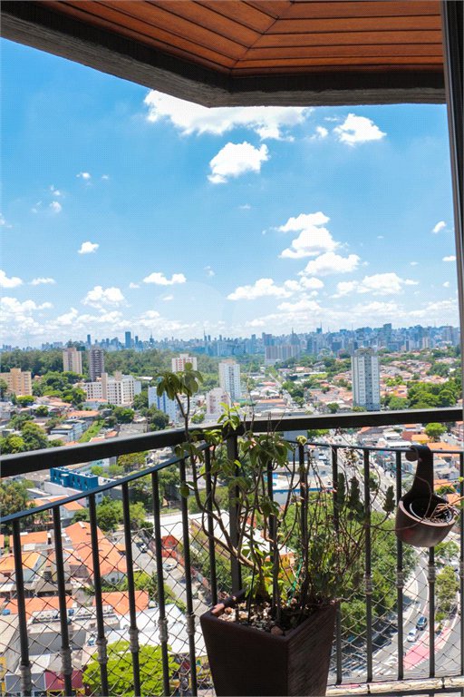 Apartamento à venda com 3 quartos, sendo 1 suíte, em Vila Gomes, São Paulo, SP