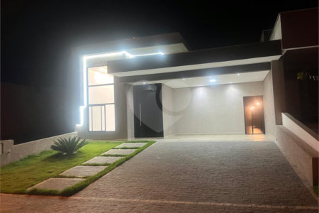 Casa à venda com 3 suítes no condomínio Campos do Conde I e II, Sorocaba - SP