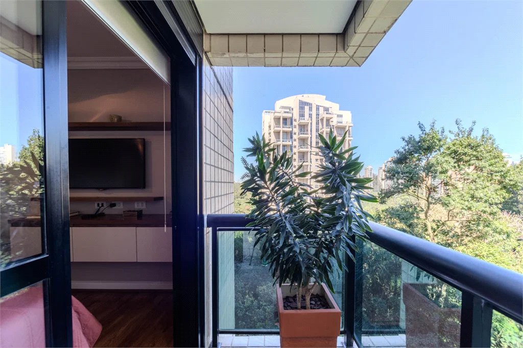 Apartamento à venda com 4 suítes em Paraíso do Morumbi, São Paulo, SP