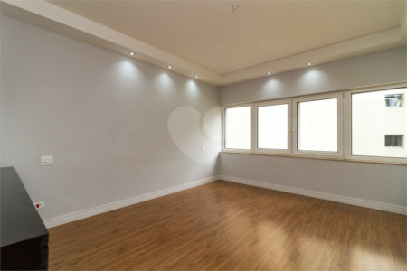 Apartamento à venda com 3 quartos, sendo 1 suíte, em Jardim Paulista, São Paulo, SP
