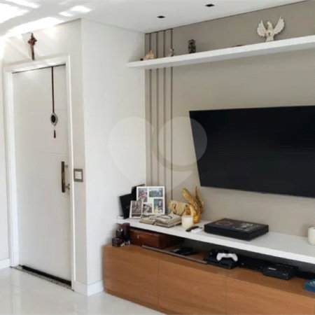 Apartamento à venda com 3 suítes em Vila Alexandria, São Paulo, SP