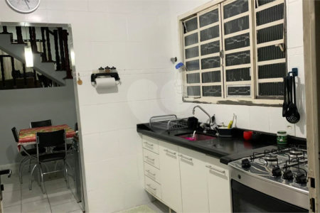 Sobrado à venda com 3 quartos, sendo 1 suíte, em Jardim Esmeralda, São Paulo, SP