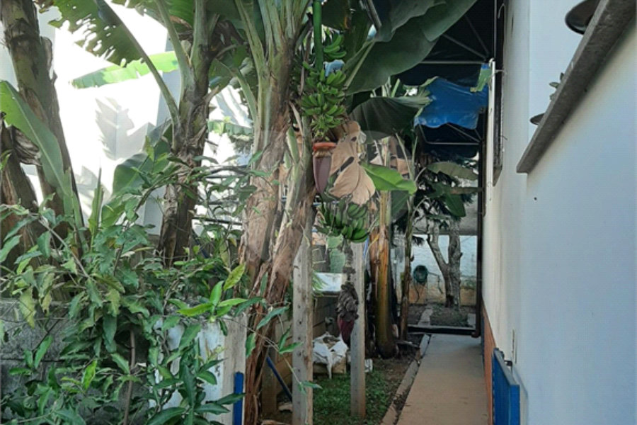 Casa Térrea à venda com 3 quartos em Horto Florestal, São Paulo, SP