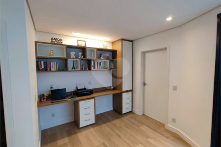 Terreno à venda com 4 suítes no condomínio Residencial Veneza, Mogi das Cruzes - SP
