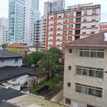 Apartamento Amplo a Apenas 120 Metros da Praia – Localização Privilegiada na Ponta da Praia!