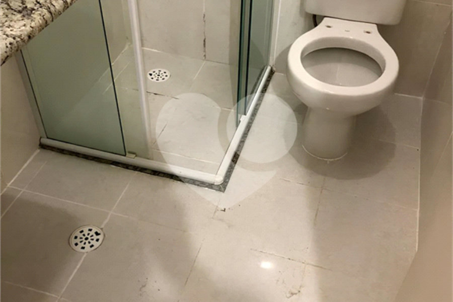 Casa à venda com 2 quartos, sendo 1 suíte,  no condomínio Village Palmas, São Paulo - SP