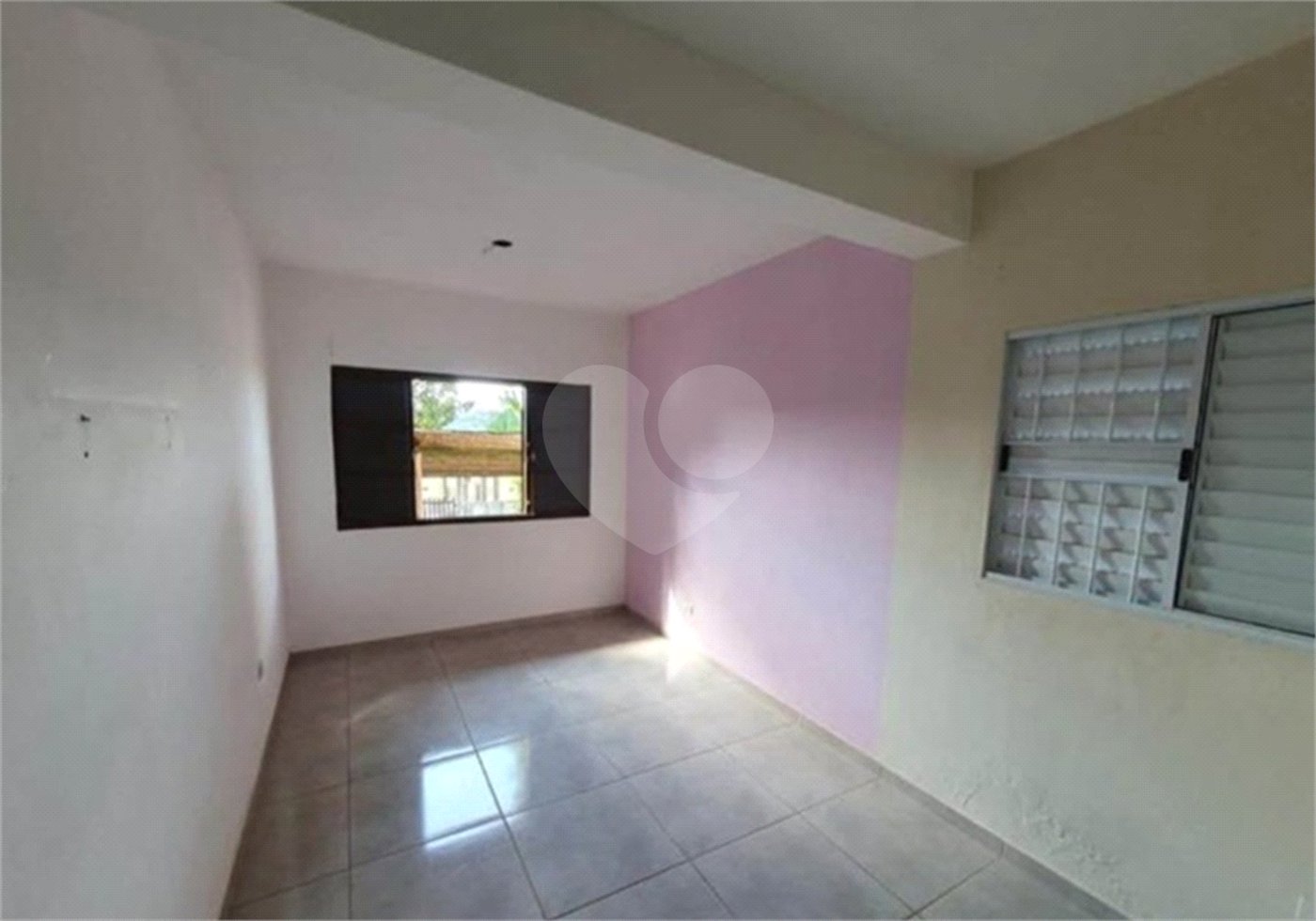 Casa à venda com 3 quartos, sendo 1 suíte, no Centro, Ouro Fino, MG