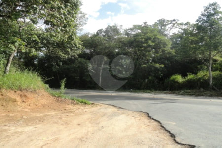 Terreno à venda em Samambaia, Mairiporã, SP