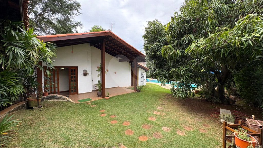 Casa à venda com 4 quartos, sendo 2 suítes,  no condomínio Vivendas do Lago, Sorocaba - SP