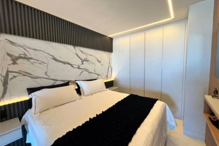 Apartamento com 1 quarto com hidromassagem e vista para o mar à venda em Aparecida - SP
