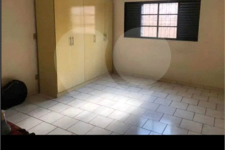 Casa à venda com 3 quartos, sendo 1 suíte,  em Jardim Santa Júlia (vila Xavier), Araraquara, SP