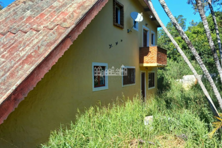 Chácara à venda com 3 quartos, sendo 1 suíte,  em Vila Dom Pedro, Atibaia, SP