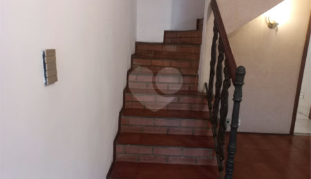 Sobrado para alugar com 2 quartos, sendo 1 suíte,  em Água Fria, São Paulo, SP
