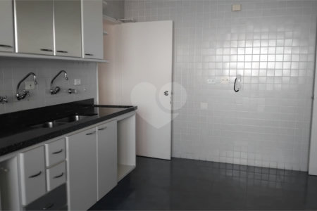 Apartamento à venda ou para alugar com 3 quartos, sendo 1 suíte, em Itaim Bibi, São Paulo, SP