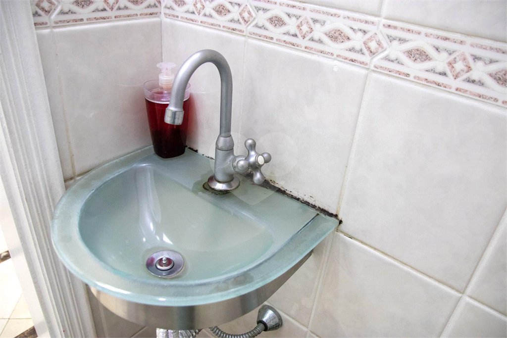 Casa à venda com 3 quartos, sendo 1 suíte, em Vila Gustavo, São Paulo, SP